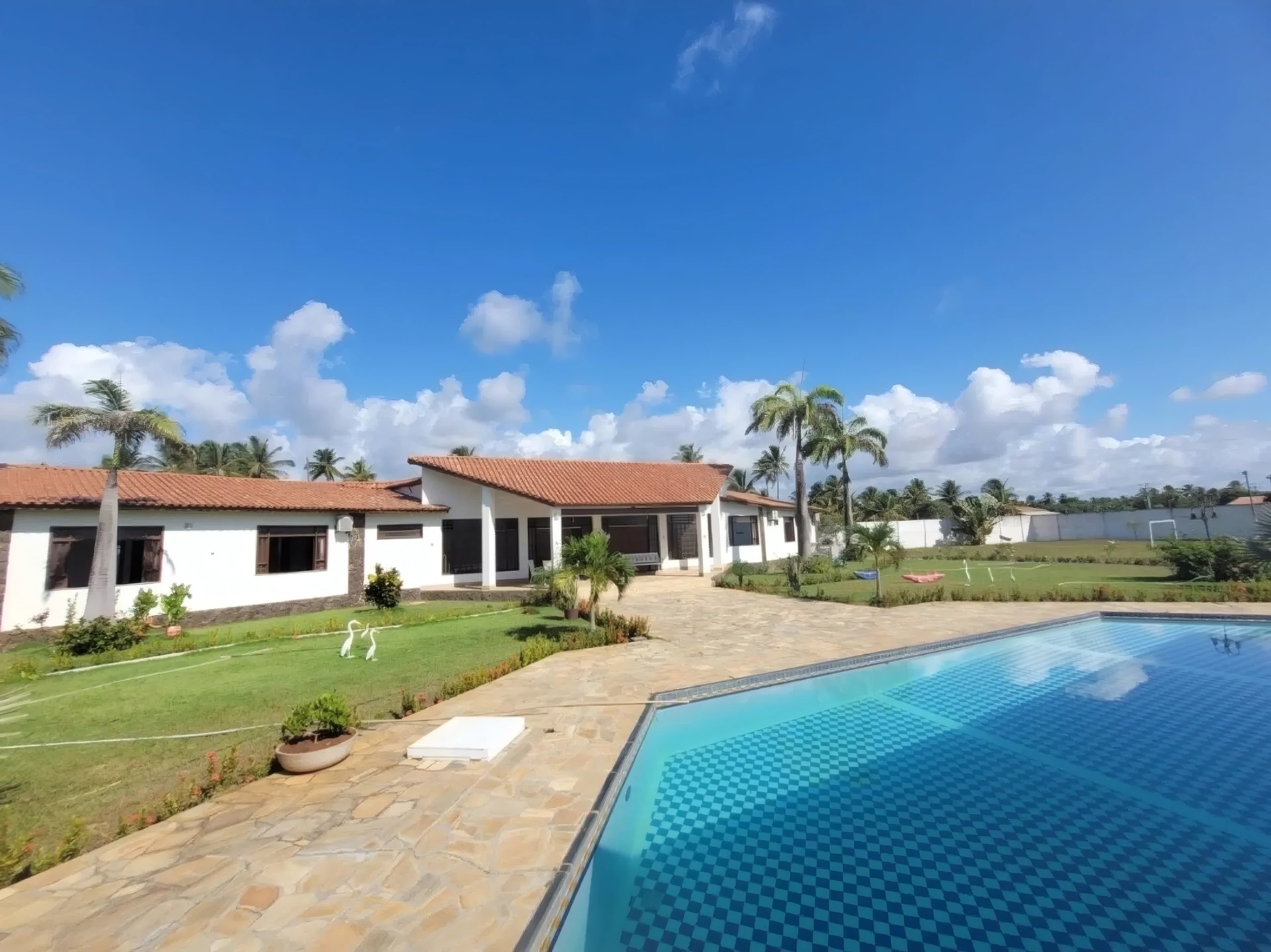 Casa 7/4 com piscina na praia 5 suítes